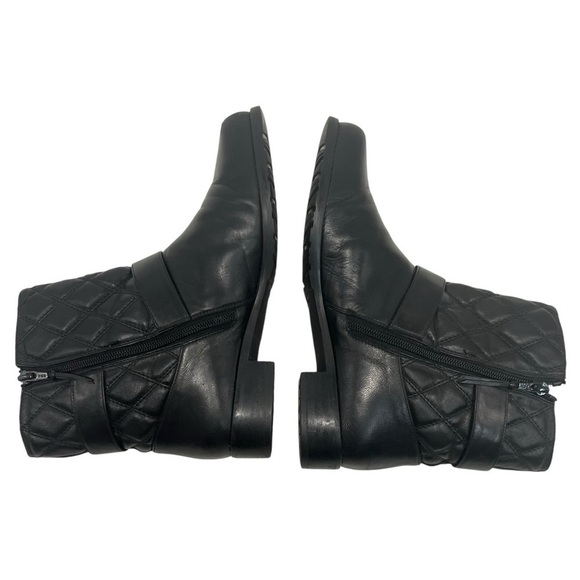Stuart Weitzman Black Leather Quilted Biker Motorcycle Booties Women’s 8.5 - Picture 9 of 16